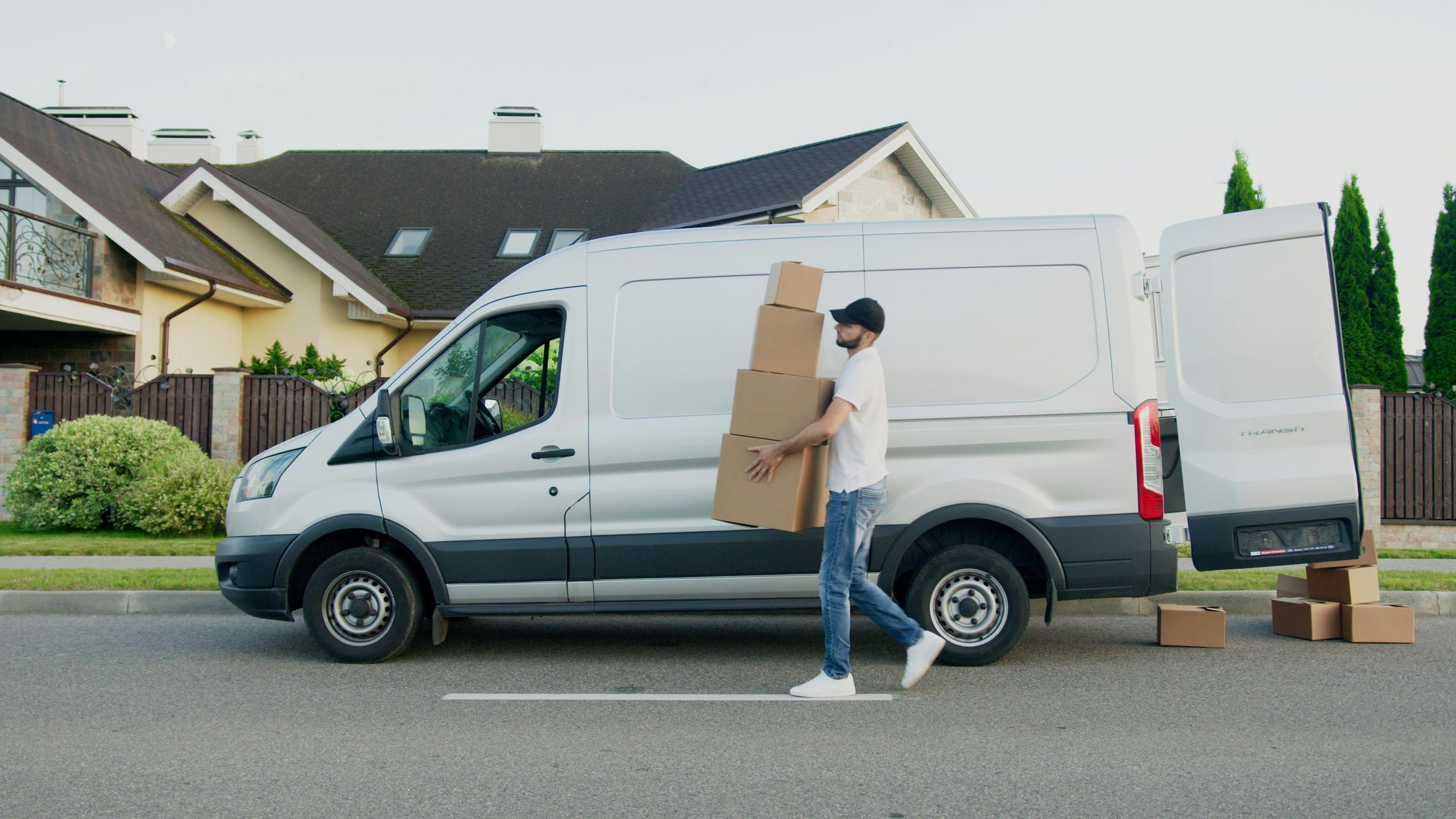 Decline in Gas Prices Offers Relief and Savings for Small Businesses